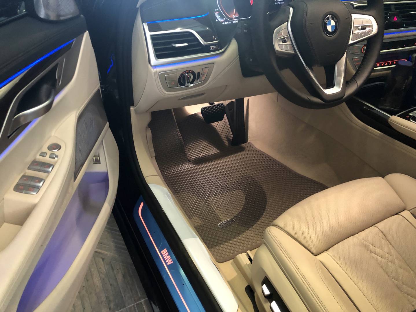 Thảm lót sàn BMW 730LI Pure Excellence 2021