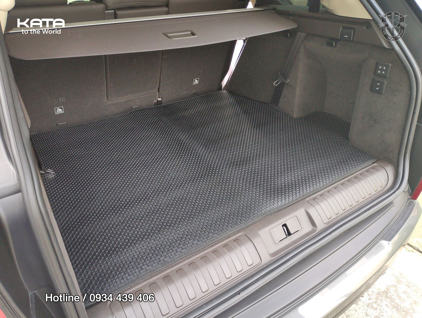 Thảm lót cốp và lưng ghế Range Rover Sport 7 chỗ