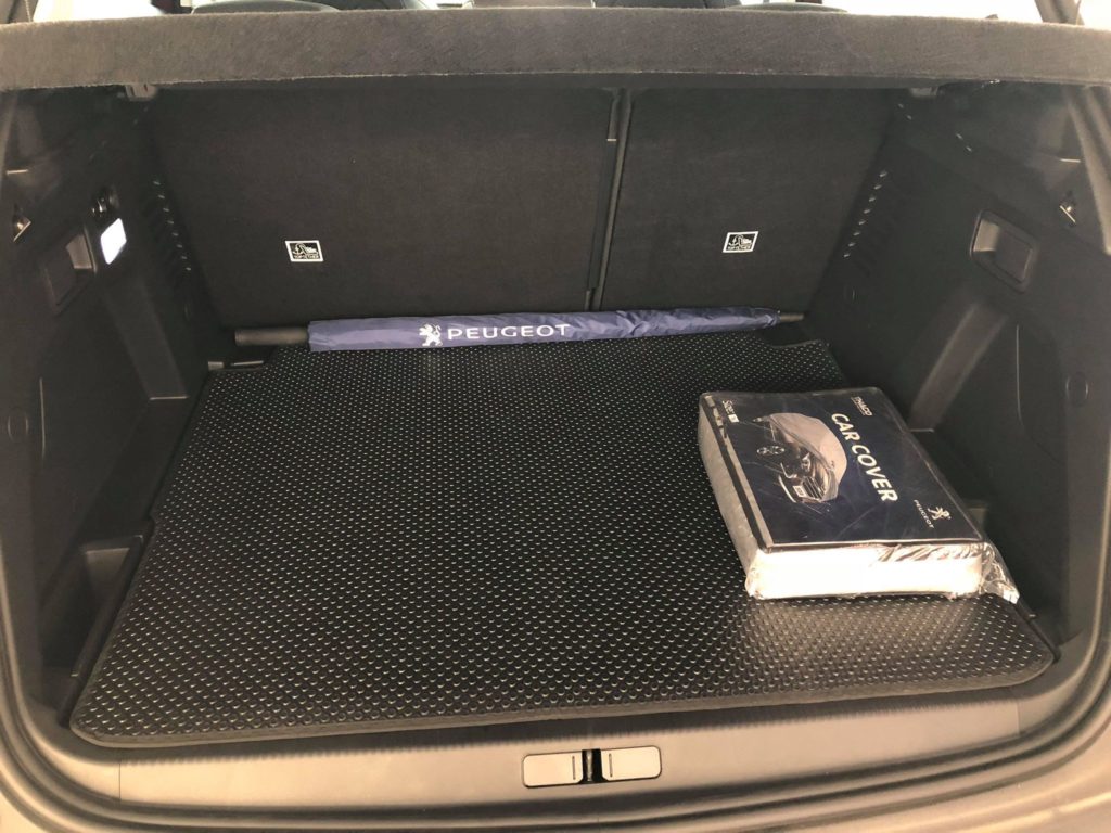 Thảm lót cốp Peugeot 3008